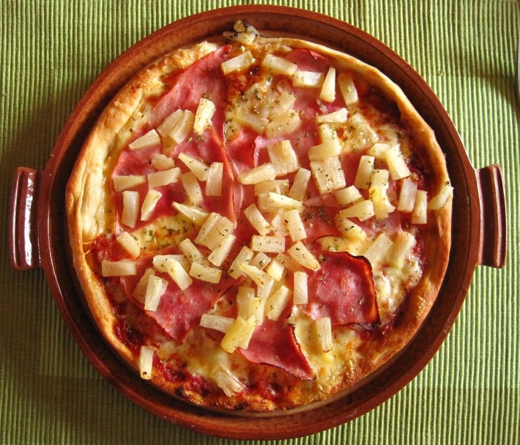 происхождение пиццы с ананасом