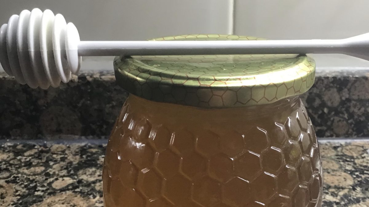 蜂蜜，标签清晰