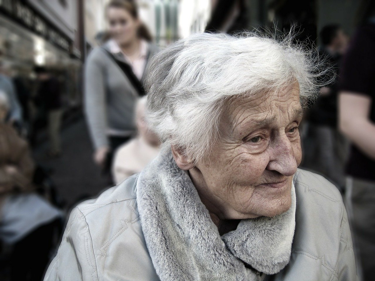 Anciana con alzheimer