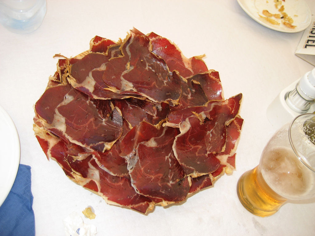 cecina de León