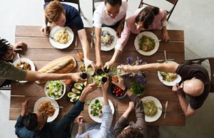 Cenar en el metaverso: ¿el futuro? cenar en el metaverso