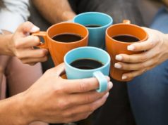 Café y corazón: entre dos y cuatro tazas al día se asocian a beneficios cardiovasculares tazas de café