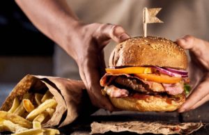 La hamburguesa más cara del mundo es solidaria Fleur Burguer 5000