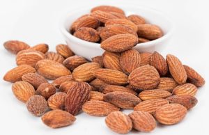 Crema de almendras vs crema de cacahuete: ¿cuál es mejor? crema de almendras