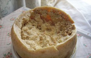 Casu marzu: el queso ilegal de los gusanos casu marzu