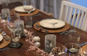 Preparando la mesa de Navidad perfecta